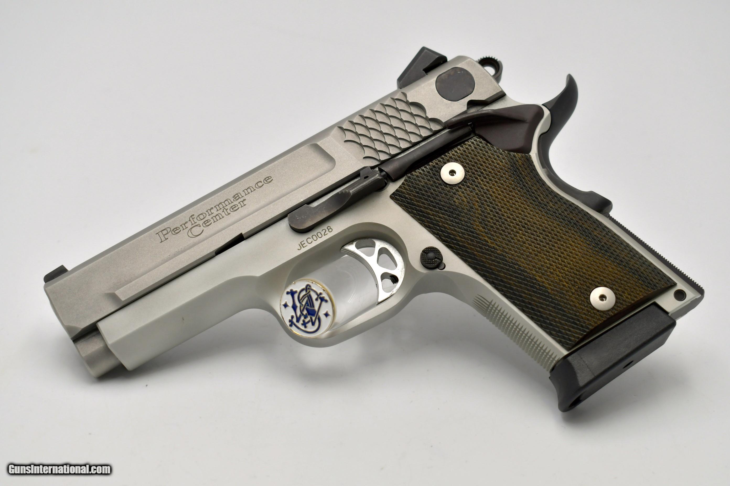 Smith And Wesson 945 40 Performance Center 1 Of 175