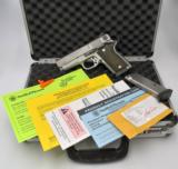 Smith & Wesson 945-40 PERFORMANCE CENTER 1 OF 175
- 1 of 15