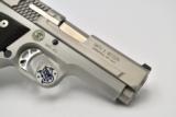Smith & Wesson 945-40 PERFORMANCE CENTER 1 OF 175
- 12 of 15