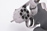 VERY RARE S&W Model 686-5 .357 Magnum 3 INCH FULL LUG BARREL BOXED - 18 of 22