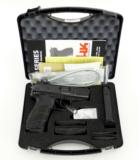 Heckler & Koch P30 .40 S&W (PR25939) - 1 of 5
