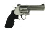 "Smith & Wesson 686-6 .357 Magnum (PR40422)
- 2 of 2