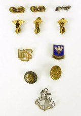 "WWII Military pins (MM842)"