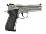 Smith & Wesson 5906 9mm
(PR45679) - 1 of 2