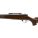 "Weatherby Mark V Deluxe .300 Wby Mag (R30385)" - 2 of 4