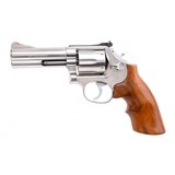 "Smith & Wesson 686 Revolver .357 Magnum (PR68474)" - 1 of 3