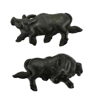 "Authentic antique Japanese Menuki
(MGJ962)"