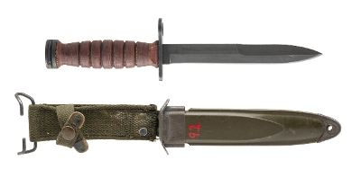 "Camillus M4 bayonet & M8A1 scabbard (12317757) Consignment"