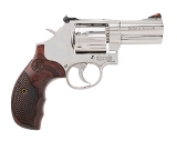 "Smith & Wesson 686-6 Plus Deluxe Revolver .357 MAG. (L2026-02930)" - 2 of 5