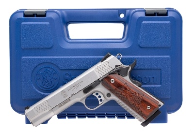 "SMITH & WESSON SW1911 E-SERIES .45 AUTO (L2026-07351)" - Image 7 of 7