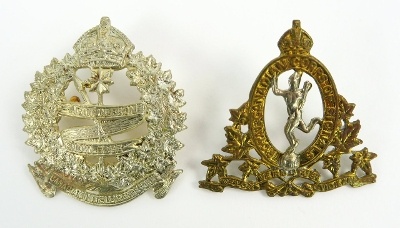 "Two Canadian Cap Badges (MM1038)" - Image 1 of 1