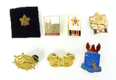 "Lot of Assorted Pins and Badges (MM970)" - Image 1 of 1