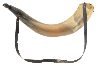 "Modern Made Large Powder Horn (MIS1872)" - Image 1 of 4