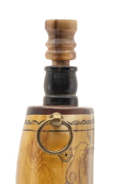 "Modern Made Powder Horn (MIS1882)" - Image 2 of 4
