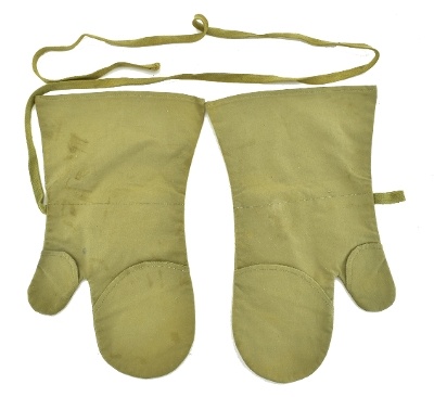 "Japanese WWII Army Mosquito Proof Gloves (MM1289)" - Image 2 of 2
