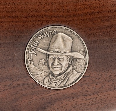 "WINCHESETER 94 JOHN WAYNE COMMEMORATIVE RIFLE .32-40 WIN. (L2026-05852)" - Image 5 of 8