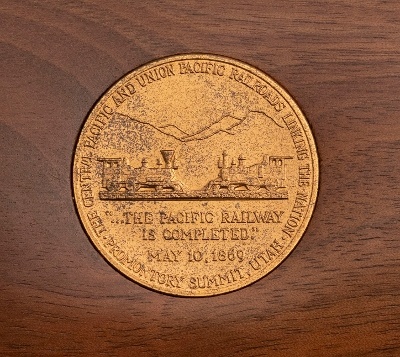 "WINCHESTER 94 GOLDEN SPIKE COMMEMORATIVE RIFLE 30-30 WIN. (L2026-07689)" - Image 8 of 8