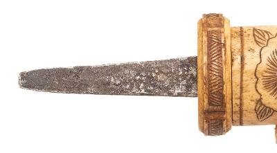 "Daisho Set of Souvenir Tantos with Carved Bone Saya (72111)&nbsp; " - Image 2 of 8