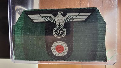 German WW II Army BeVo machine woven M43 style cap insignia original!.