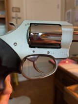 CHARTER ARMS 'LADY LIGHTWEIGHT, .,38 SPECIAL REVOLVER - 3 of 3