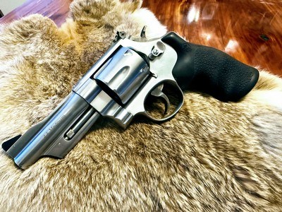 Smith and Wesson 629-4 Mountain gun (prelock)