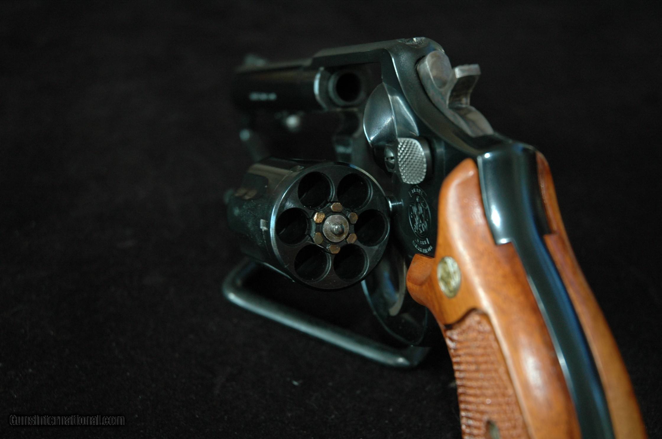 Very Rare Smith and Wesson 547 9mm Revolver Vintage