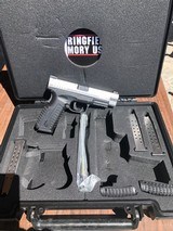 Springfield Armory 40S&W XDM - 4 of 10