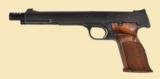 SMITH & WESSON MODEL 41 - 1 of 8