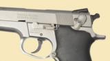 SMITH & WESSON 5906 - 5 of 6