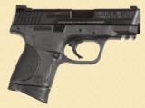 SMITH & WESSON MODEL M&P 40C - 2 of 5
