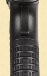 SPRINGFIELD ARMORY XDM-40 - 5 of 5