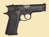 S&W 915 - 2 of 5