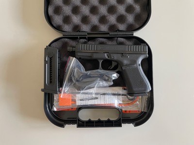 NEW Glock G44 22LR Pistol Black