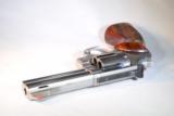 Smith and Wesson Model 686 No Dash Magna Ported , Gorgeous Like New Condition - 7 of 9