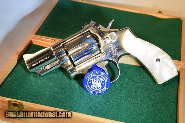 Smith and Wesson Model 19-5 2 1/2 inch Nickel LN