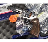 Colt New Python 6 inch .357 magnum, New In Box - 3 of 8