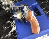Smith and Wesson 66-4 Combat Magnum, w/Box, 2.5 inch - 15 of 17