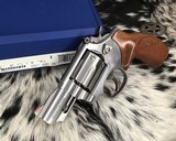 Smith and Wesson 66-4 Combat Magnum, w/Box, 2.5 inch - 7 of 17