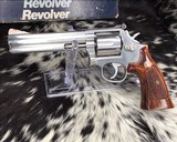 Smith and Wesson model 686-1, 6 inch, Boxed - 6 of 20