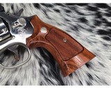 Smith and Wesson 586-1, Nickle “Distinguished Combat Magnum” 4 inch, 98% - 13 of 17
