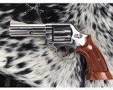 Smith and Wesson 586-1, Nickle “Distinguished Combat Magnum” 4 inch, 98% - 12 of 17