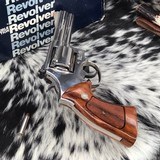 Smith and Wesson 586-1, Nickle “Distinguished Combat Magnum” 4 inch, 98% - 10 of 17