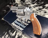 Smith and Wesson Stainless Combat Magnum 66-3 ,Boxed, 2.5 Inch, .357 Magnum - 18 of 20