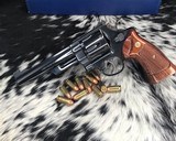 Smith and Wesson model 25-2 , Model of 1955. LNIB. 45 acp. - 11 of 15