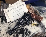 Smith and Wesson model 25-2 , Model of 1955. LNIB. 45 acp. - 9 of 15
