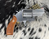 Smith and Wesson Stainless Combat Magnum, Mod. 66-3, 2.5 inch - 2 of 9