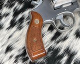 Smith and Wesson Stainless Combat Magnum, Mod. 66-3, 2.5 inch - 6 of 9