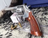 Smith and Wesson 657 No-Dash ,.41 Magnum Stainless, boxed - 4 of 17