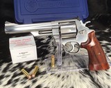 Smith and Wesson 657 No-Dash ,.41 Magnum Stainless, boxed - 1 of 17