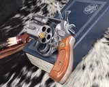 Smith and Wesson model 60: The .38 Chiefs Special Stainless, boxed - 11 of 13